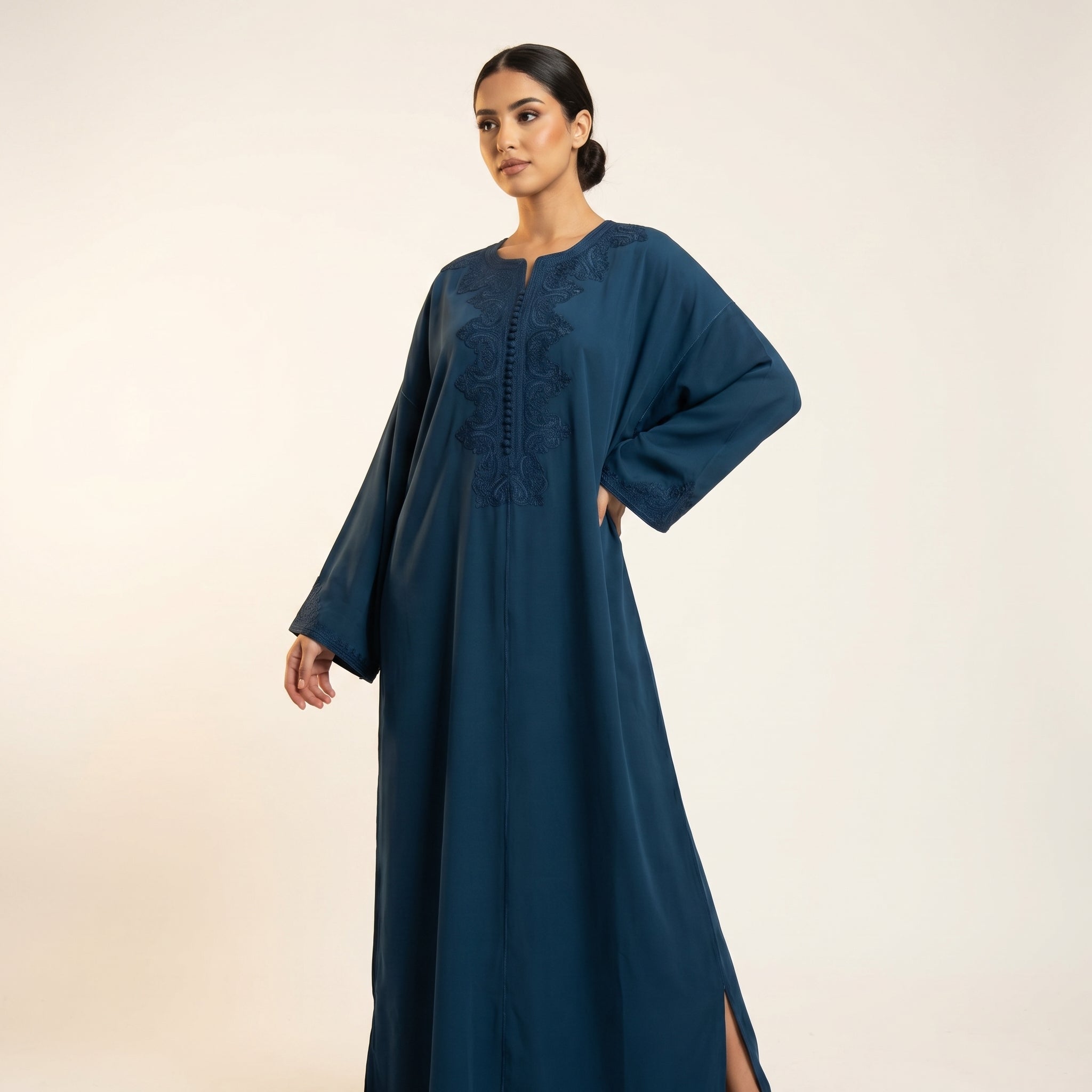 Caftan bleu pétrole