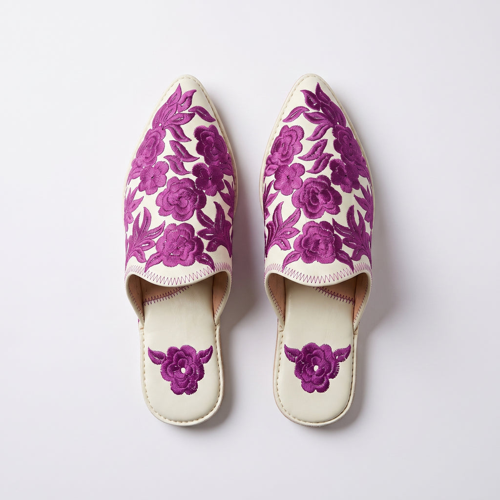 Babouche Ivoire Brodée Fleurs Violettes
