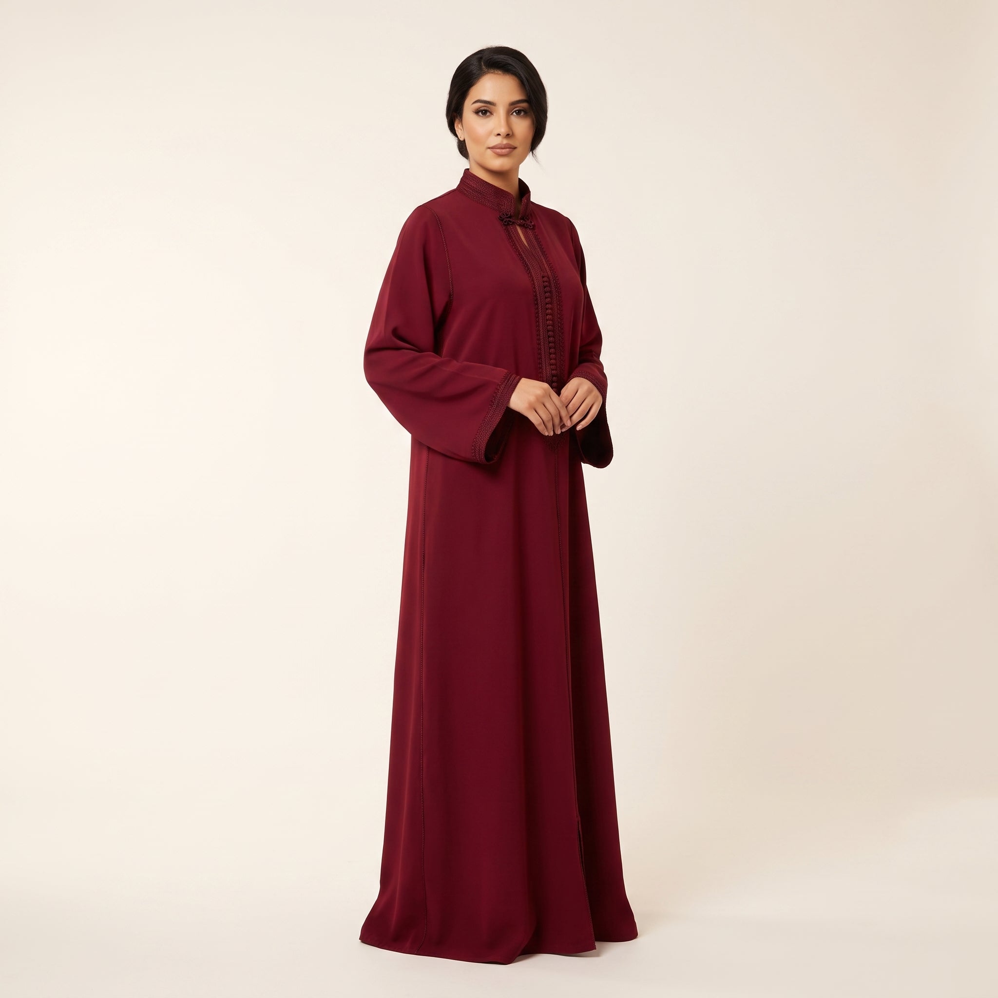 Caftan bordeaux col mandarin nœud tressé