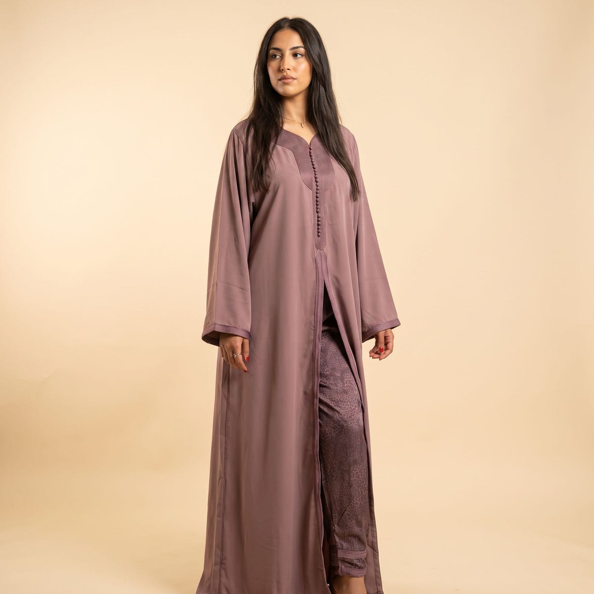 caftan vieux rose avec pantalon crêpe
