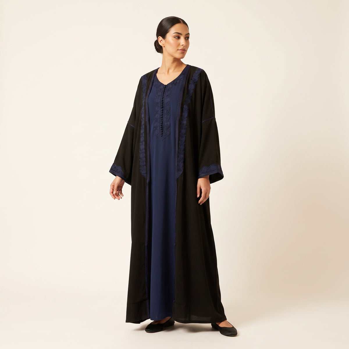 Ensemble kimono noir et robe bleu marine