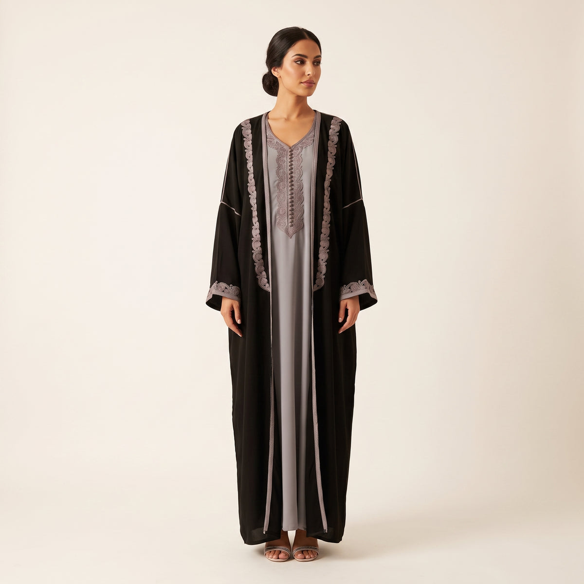 Ensemble kimono noir et robe grise