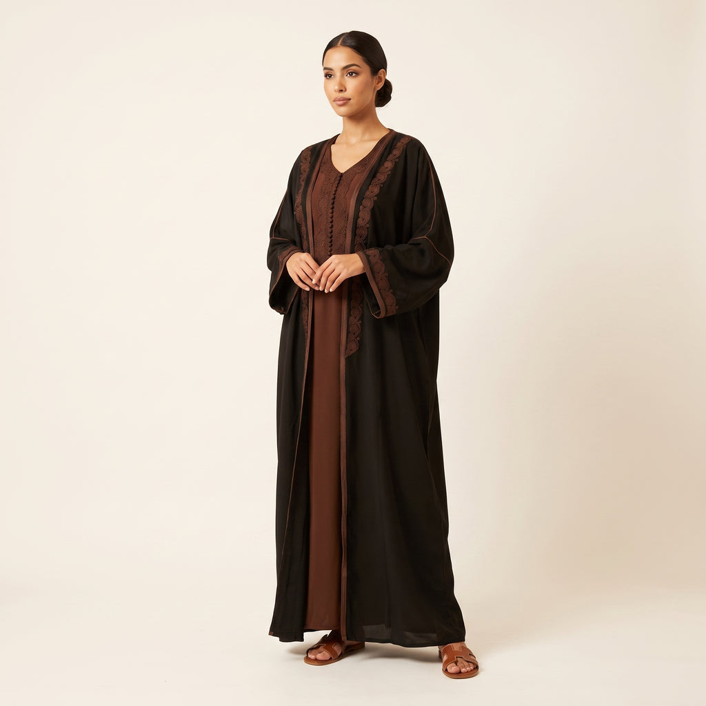 Ensemble kimono noir et robe marron foncé