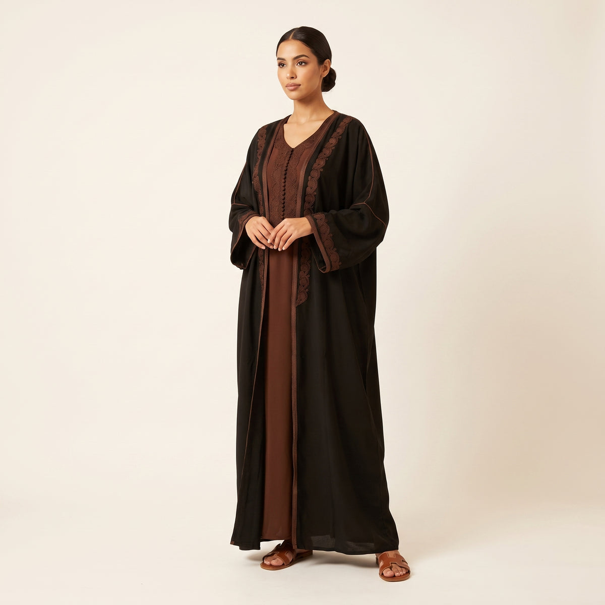 Ensemble kimono noir et robe marron foncé