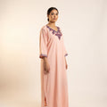 Gandoura rose poudré broderies berbères