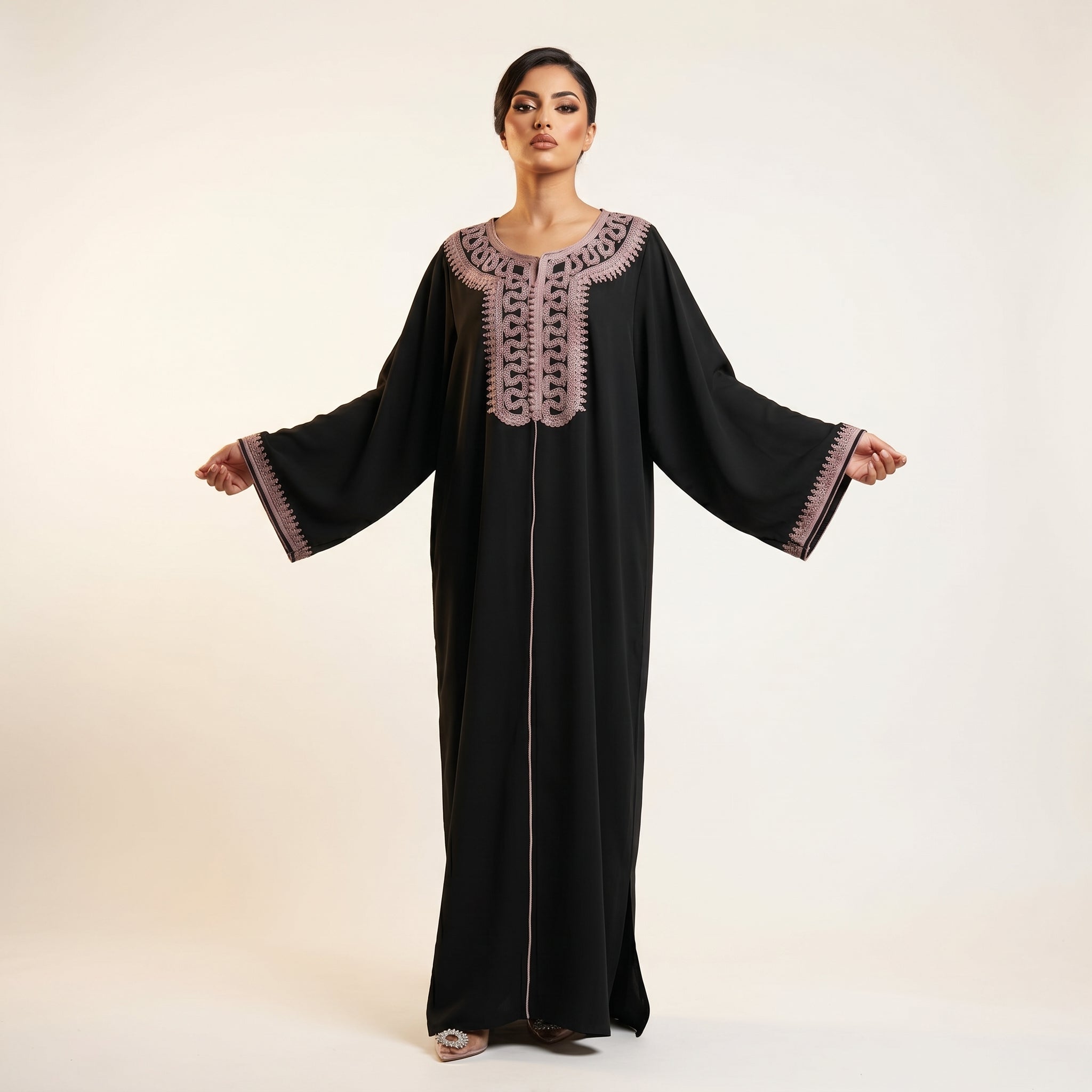 Black gandoura with arabesques