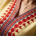 Gandoura farasha jaune banani broderies rouges