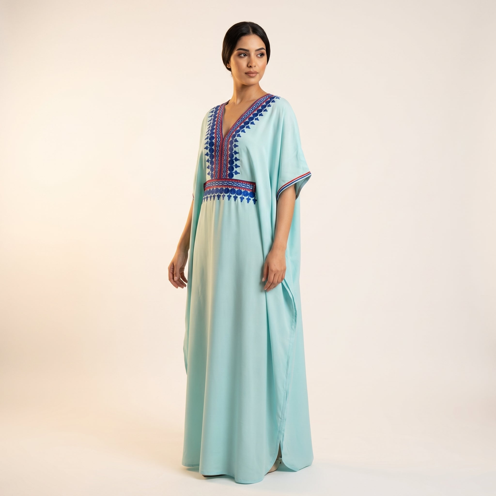 Gandoura Farasha menthe broderies bleu et rouge